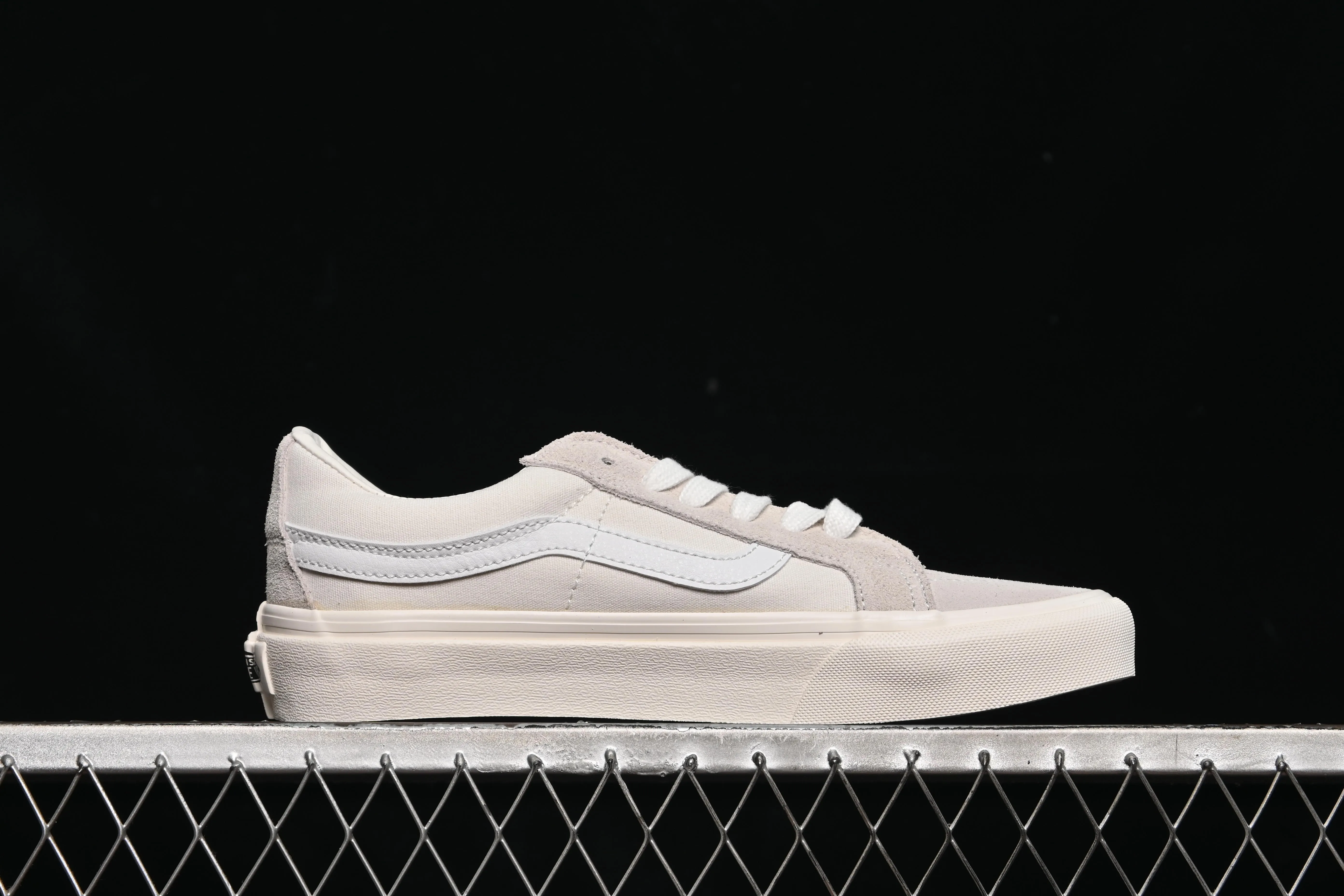 All categories Vans Vans series Vans Low Vans low-top Vans Sk8-Low Vans white non-slip casual skateboard shoes VN0A4UUK2V4
